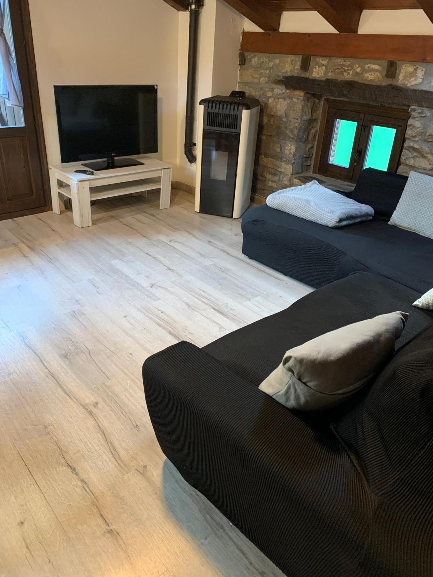 Argonz Etxea Hotel Urzainqui Екстериор снимка