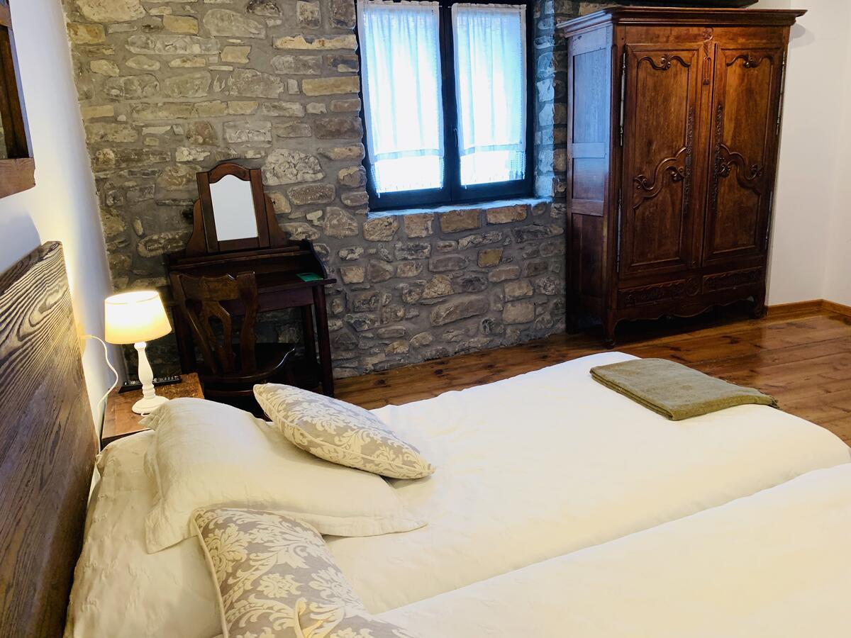 Argonz Etxea Hotel Urzainqui Екстериор снимка