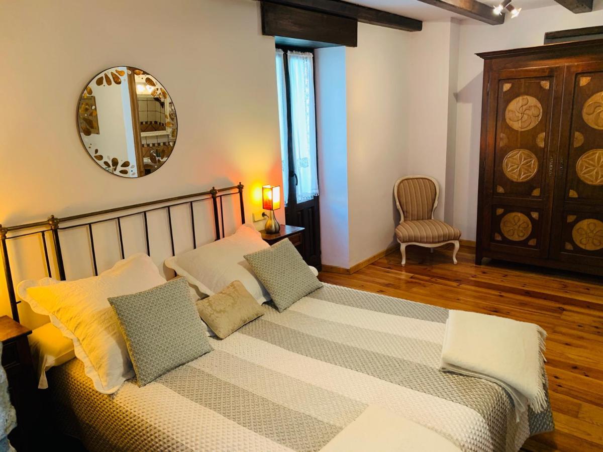 Argonz Etxea Hotel Urzainqui Екстериор снимка